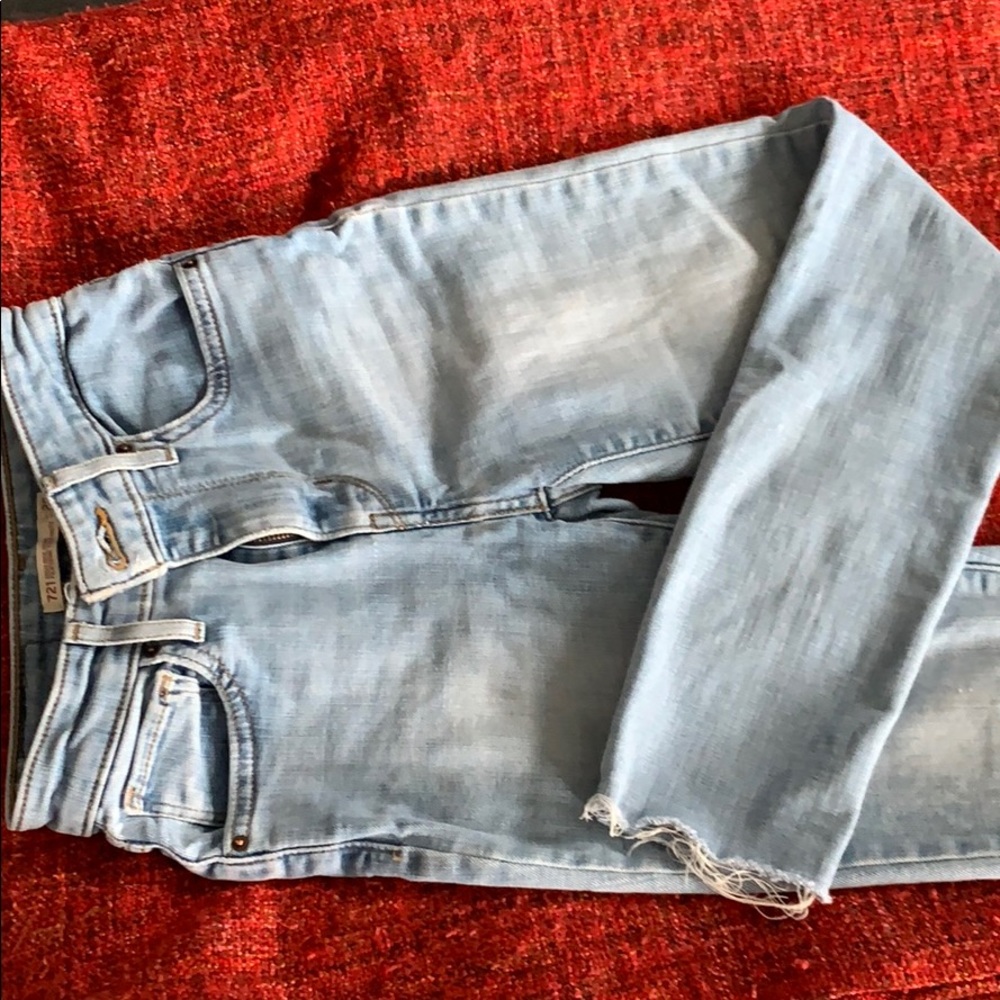 LEVI Jeans - High Rise Skinny